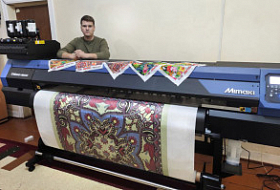 В Узбекистане запущен первый текстильный принтер Mimaki TS100!